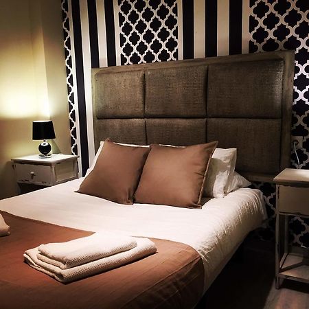 Ab Dominicum Apartamentos مالقة الغرفة الصورة