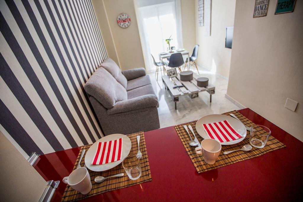 Ab Dominicum Apartamentos مالقة الغرفة الصورة