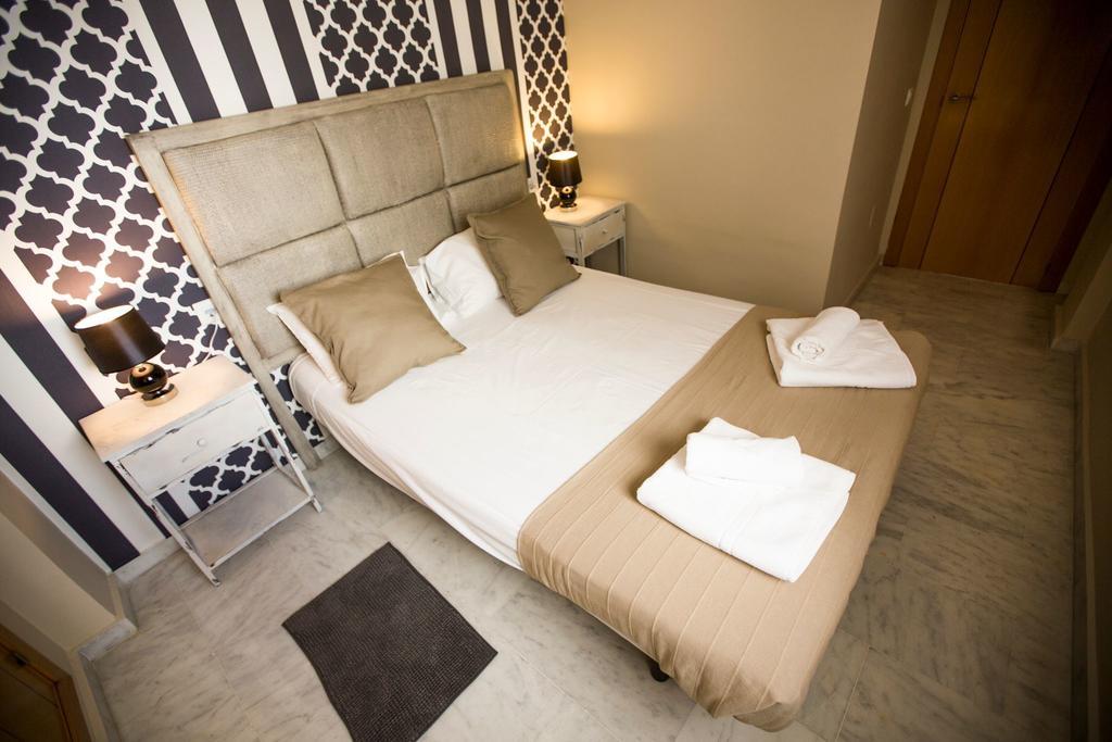 Ab Dominicum Apartamentos مالقة الغرفة الصورة