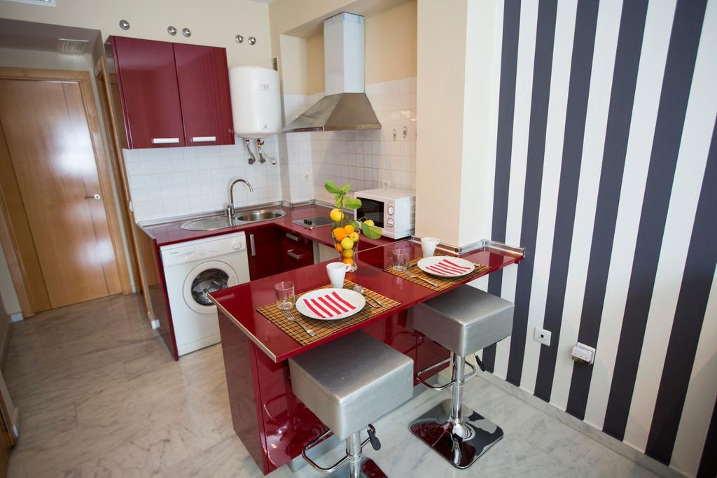 Ab Dominicum Apartamentos مالقة الغرفة الصورة